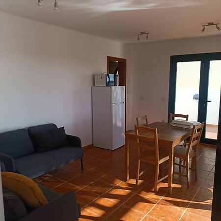 Moana Surf House Hostel Corralejo Luaran gambar