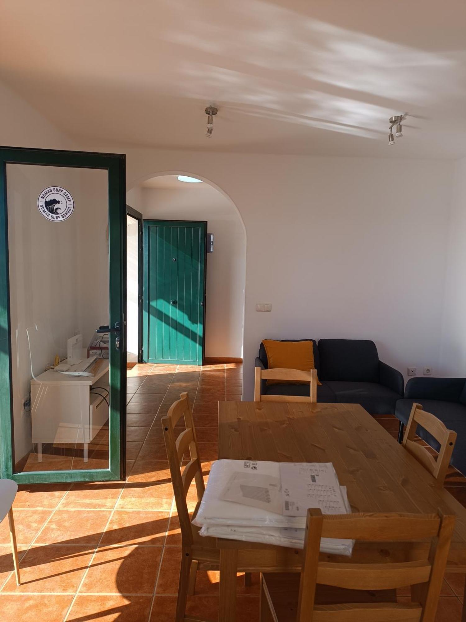 Moana Surf House Hostel Corralejo Luaran gambar